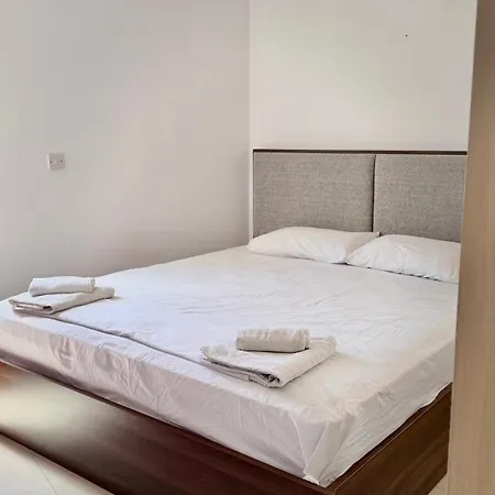 Sealine Apartament Larnaca