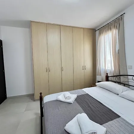 Apartament Sealine Larnaca