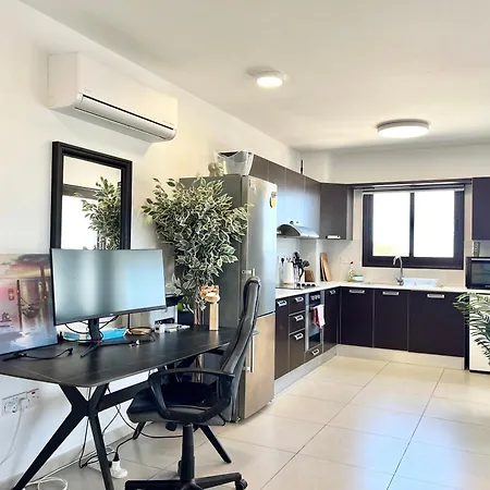 Apartament Sealine Larnaca