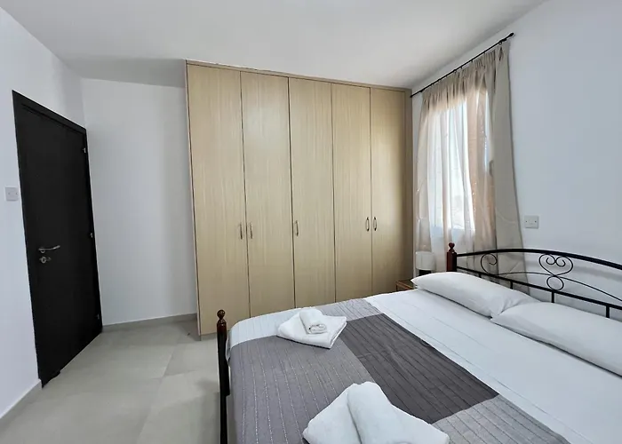 Apartament Sealine Larnaca